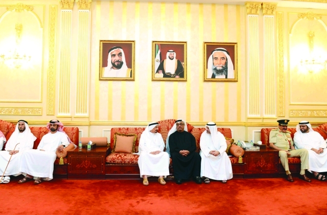"حاكما الفجيرة وعجمان يتلقيان بحضور عمار النعيمي ومحمد بن حمد التعازي من ضاحي خلفان وخميس المزينة"