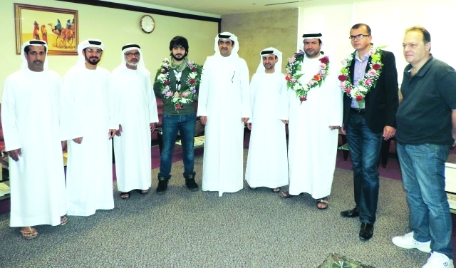 "خلال استقبال بطل العرب\t - البيان"