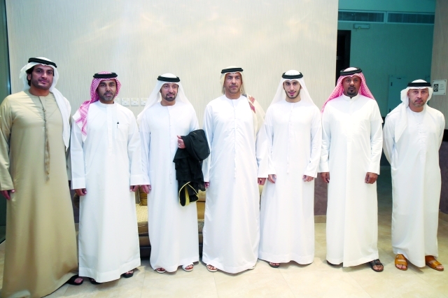 "عيسى بوحميد ومحمد بوبكر وفيصل أنوهي وراشد محمد والعريس وحمد العليلي ويوسف الشاعر"
