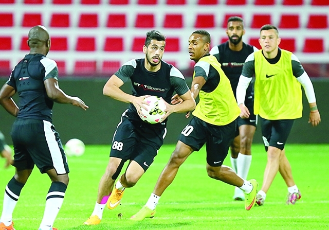 "من تدريبات الأهلي - البيان"