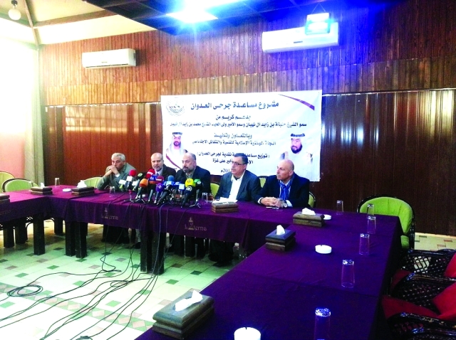 مساعدات إماراتية لجرحى وأسر شهداء العدوان على غزة