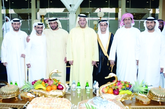 "سعيد بن طحنون وعبدالله بن محمد بن خالد والعريس ووالده ووالد العروس وعبدالله الكعبي"