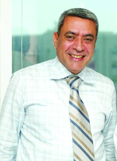 "عماد عزمي"