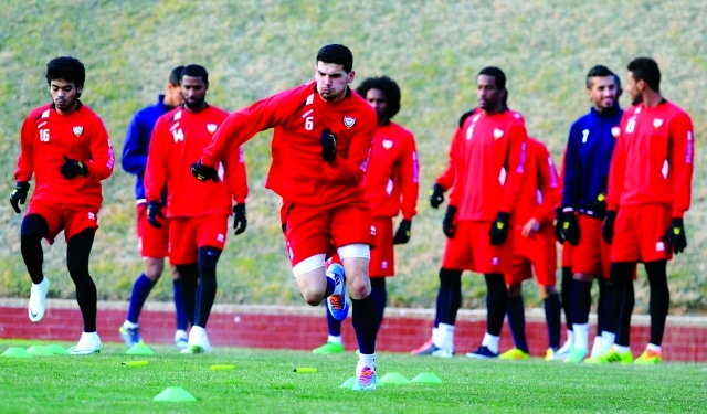 "منتخب الإمارات يخوض أول  اختبار ودي قبل كأس آسيا -البيان"