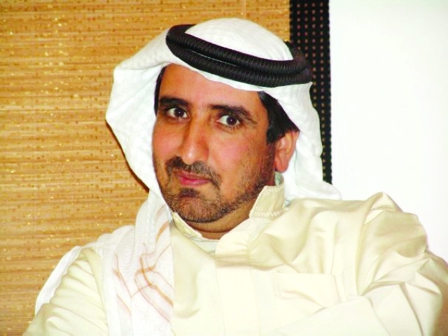 "عوض بن مجرن: القوات المسلحة خط الدفاع الأول عن اتحادنا"