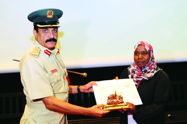 "..وأسرة الراحل حسن محمد أحمد"