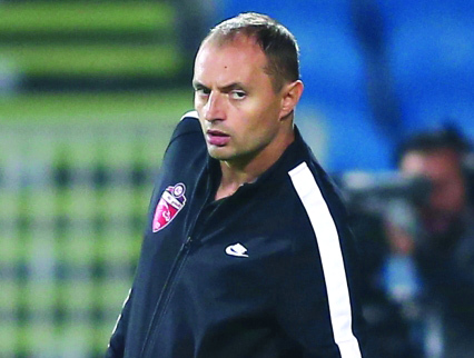 "مدرب الأهلي : التعادل أدخلنا في حسابات معقدة"