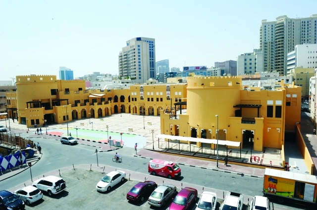 "سوق الفهيدي مصمم على الطراز التراثي في منطقة السوق الكبير"