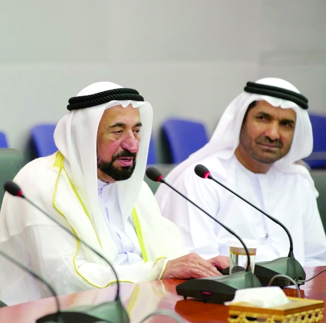 "سلطان مخاطباً الشعراء"