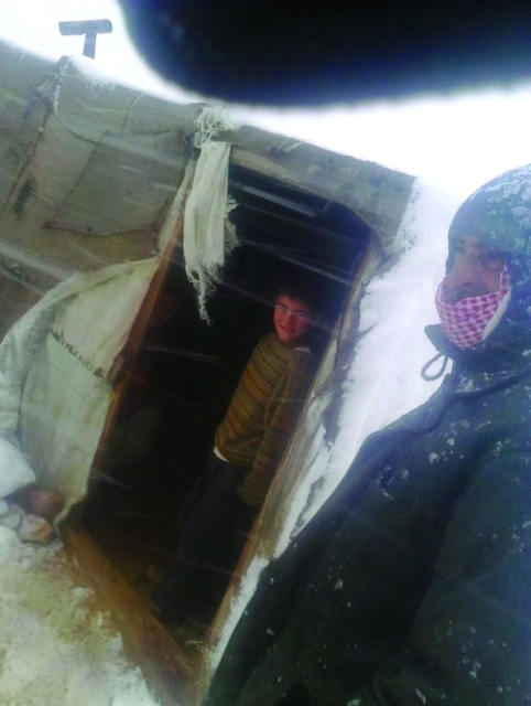 "ظروف معيشية صعبة تحيق باللاجئين"