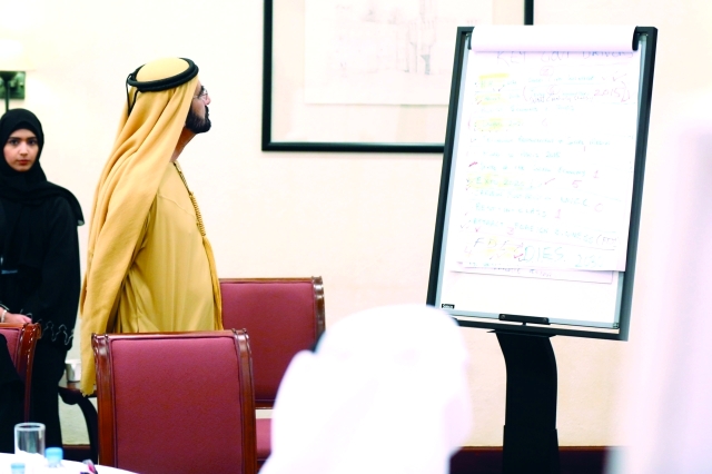 "نائب رئيس الدولة في حوار مع سعيد الطاير بحضور سلطان السبوسي"
