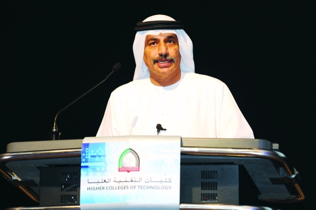 "طيب كمالي خلال افتتاح المهرجان"