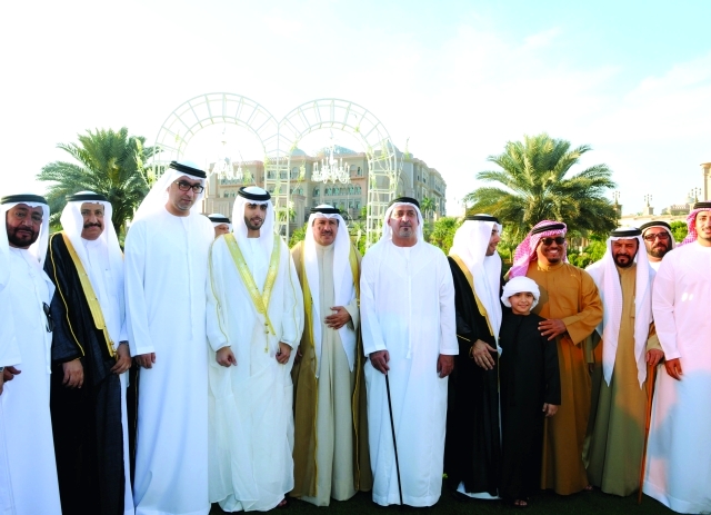 "سلطان بن خليفة وضاحي خلفان"