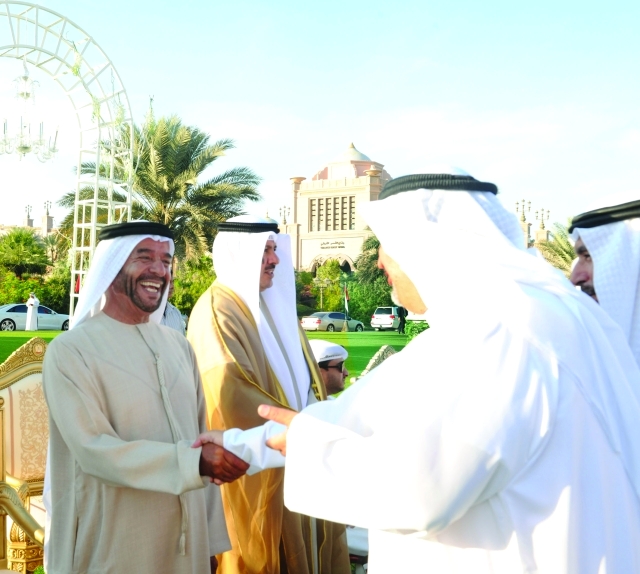 "سرور بن محمد خلال الحفل وام"