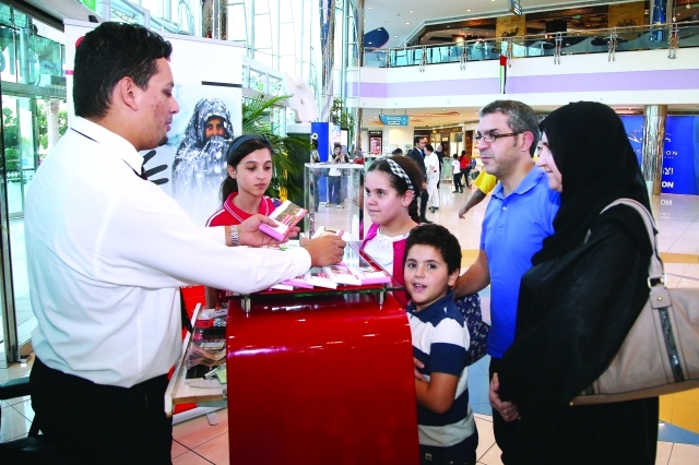 "الأطفال يزاحمون الكبار للمشاركة في الحملة"