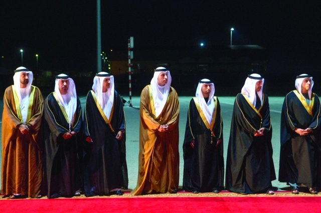"منصور وعبدالله بن زايد وسهيل المزروعي وخلدون المبارك وصقر الريسي وحميد الشمري ومحمد الشامسي"