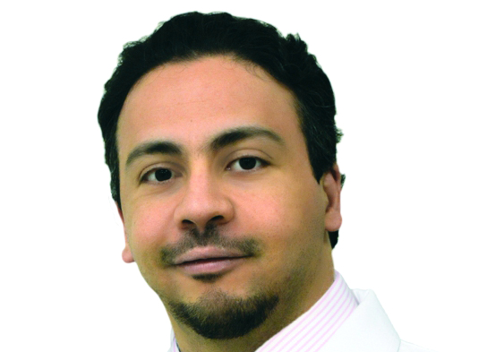 "د. أمجد أبوالمهنا: التغذية المتوازنة وفحوص ما قبل الزواج يعوقان تكاثر الأنيميا"