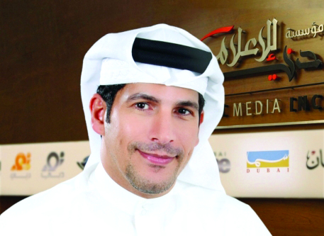 "أحمد المنصوري:  لعب مراسلو قنوات المؤسسة دوراً مهماً  في مواكبة الحدث"