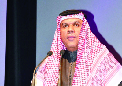 "إسماعيل عبد الله يلقي كلمة الهيئة العربية للمسرح"