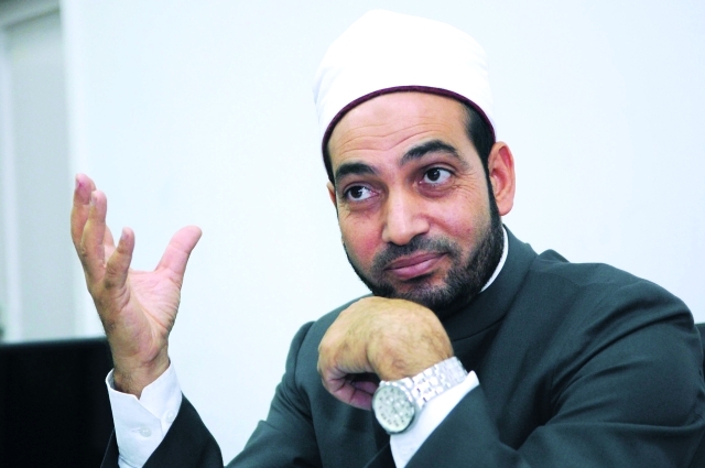 "د.سالم عبدالجليل"