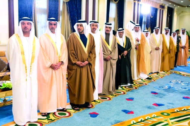 "هزاع وسيف ومنصور وعبد الله بن زايد والوزراء وكبار الشخصيات خلال استقبال الرئيس الأفغاني"
