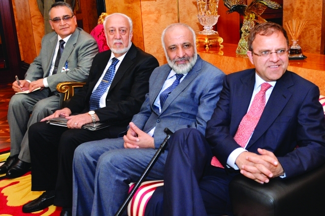 "الوفد الأفغاني المرافق"