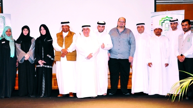 "الموظفون والمتطوعون المتميزون"
