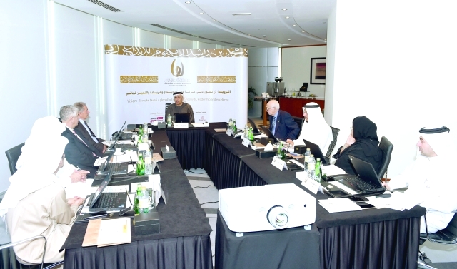 "مطر الطاير يترأس اجتماع مجلس أمناء الجائزة - البيان"
