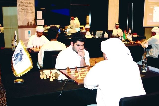 "الشطرنج الإماراتي يدخل عصر التواصل الاجتماعي بالهواتف الذكية - البيان"