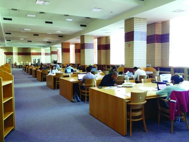 "تجهيزات وأجواء مثالية لتحصيل المعرفة وإنجاز البحوث"