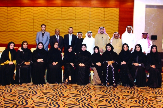 "المشاركون والمشاركات في الدورة من المصدر"