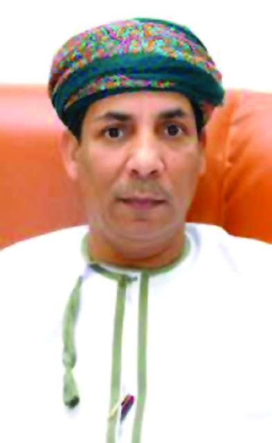 "عوض باقوير"