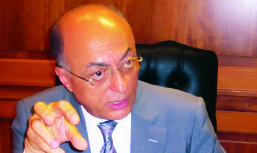 "سامح سيف اليزل"