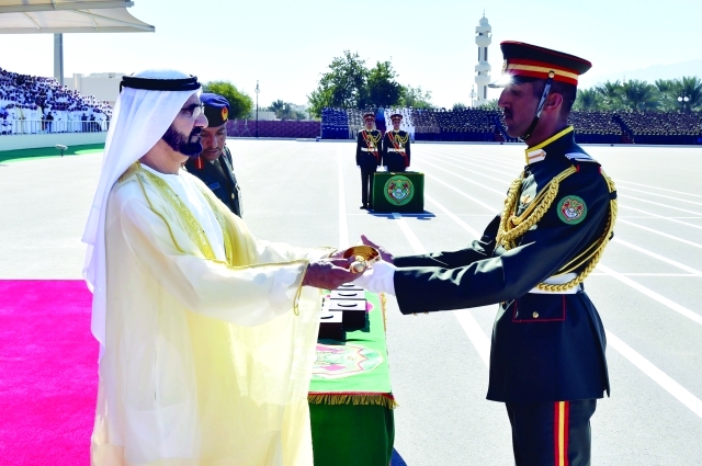 ".. وسموه خلال تكريم أوائل الخريجين"