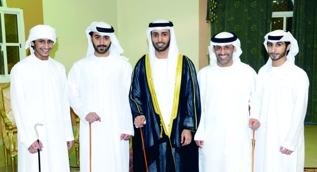 "العريس ووالده وأنجاله عبدالله وسعيد ومحمد حارب"