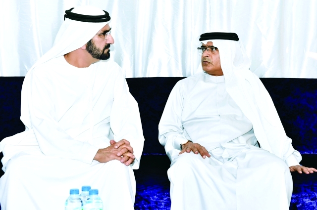 "محمد بن راشد معزيا في وفاة محمد عبد الحميد جمعة"