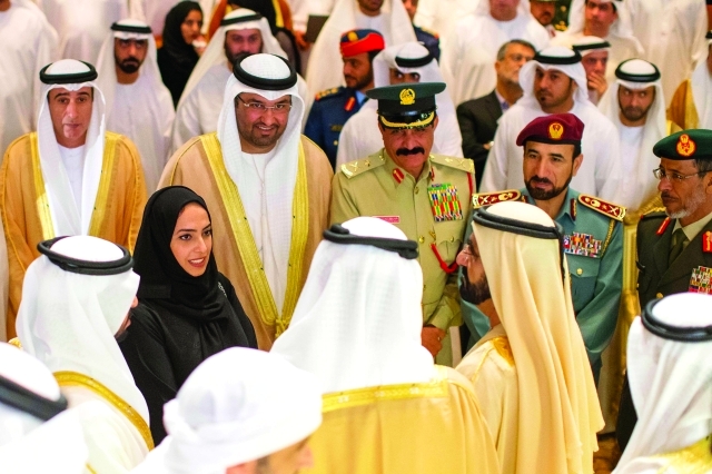 "محمد بن راشد في حديث مع الجابر والرميثي والشعفار والمزينة والمسؤولين     ــ  وام"