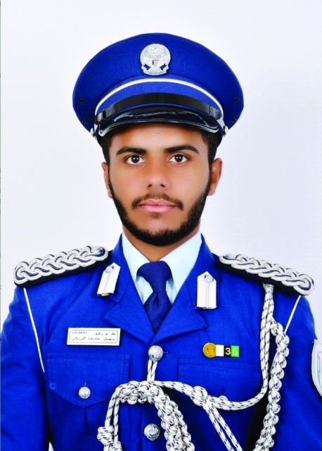 "سهيل خليفة مبارك البريكي  الحاصل على الثالث في المجموع العام"