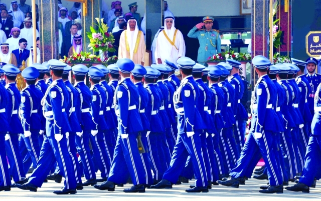 "سيف بن زايد ونهيان بن زايد خلال الحفل البيان"