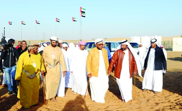 "سلطان بن زايد يتابع فعاليات اليوم الرابع للمهرجان -\tالبيان"