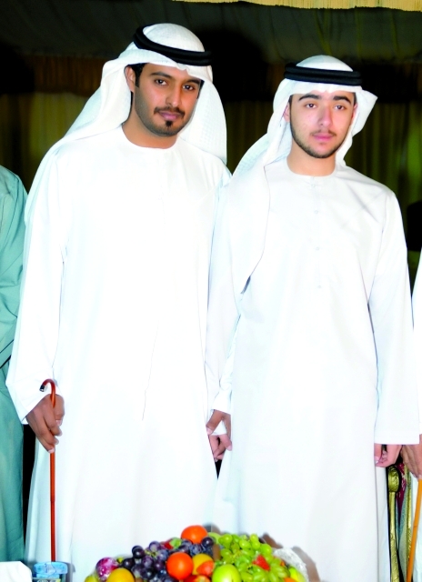 "زايد بن مكتوم والعريس سهيل بن مرخان الكتبي"