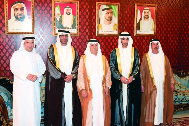 "والد العريس، العريس، عبدالرزاق الهاشمي، ناصر بن عبود، محمد حاجي خوري"