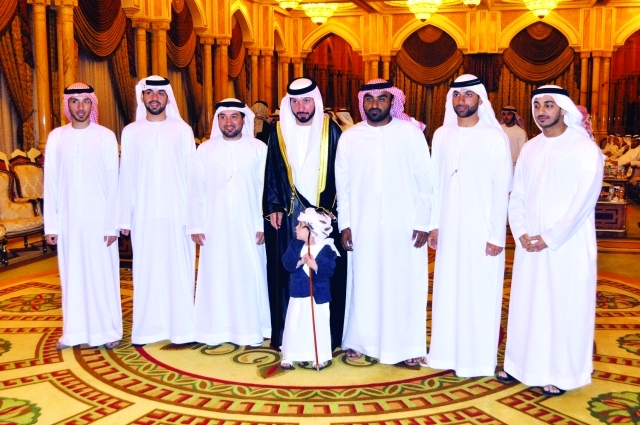 "العريس وأصدقاؤه"