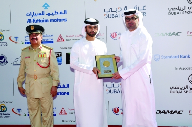 "..ومواصلات الإمارات"