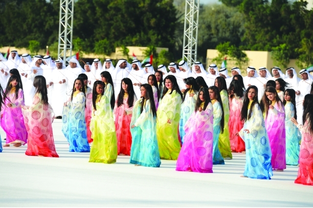 «النعاشات».. لوحة تراثية نسائية