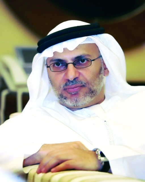 "أنور قرقاش"