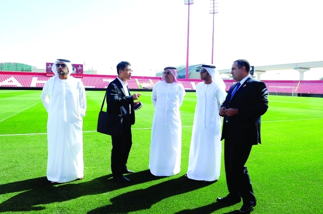 "محمد بن هزام خلال مرافقته وفد الاتحاد الآسيوي-البيان"