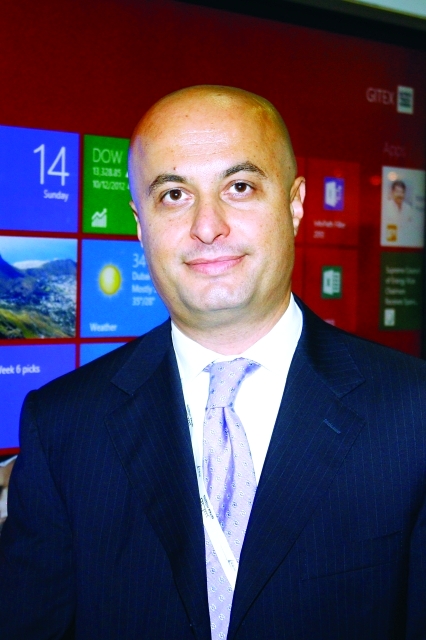 "سامر أبو لطيف"