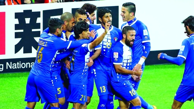 "الأزرق الكويتي خلال مشاركته في كأس آسياأرشيفية"
