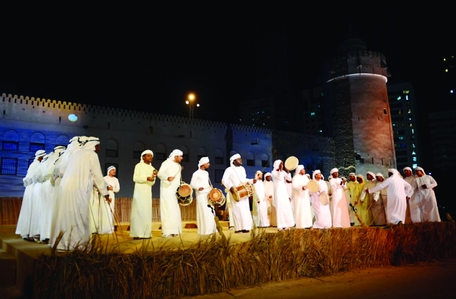 "الأغاني الشعبية الإماراتية التراثية حاضرة في المهرجان"